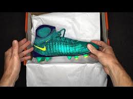 Chaussures De Foot Maillot De Foot Lafootballstore Com Blog Nike Magista Obra Nike Football Boots