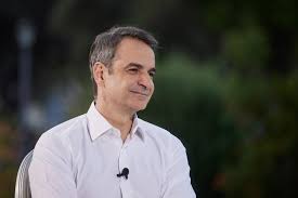 Στις αρχές απριλίου οι διασωληνωμένοι ήταν 800, ενώ τώρα έχουν πέσει κάτω από τους 360 και αυτό οφείλεται σε έναν βασικό λόγο, τον εμβολιασμό. Sthn Krhth O K Mhtsotakhs Me Stoxo Thn Prow8hsh Ths Epixeirhshs Eley8eria Hmerhsia