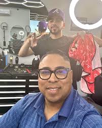 Today is Friday, which means it's time for another community shout out!  Today I want to highlight THE PRIVATE CLUB BARBERSHOP, a local barbershop  in Palm Desert. This great small business is