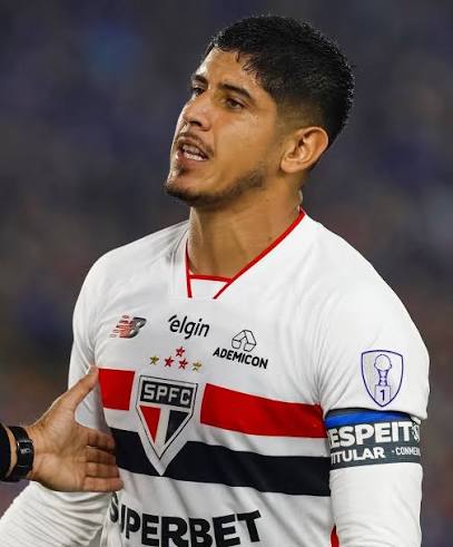 Tigres, do M&eacute;xico, acerta a contrata&ccedil;&atilde;o de Alan Franco, zagueiro do S&atilde;o Paulo, por empr&eacute;stimo com op&ccedil;&atilde;o de compra. 📰| @clmerlo5 📸| Rubens Chiri
