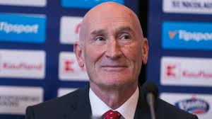 Tréner našich hokejistov Craig Ramsay oslavuje 70-ku