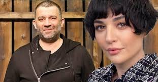 Eğitim hayatını taşmektep i̇lkokulu'nda ve ardından kartal anadolu lisesi'nde tamamladı. Sevket Coruh Faturalarimi Oduyordu