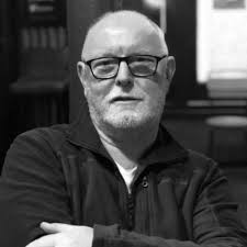 Ronnie Draper's Instagram, Twitter & Facebook