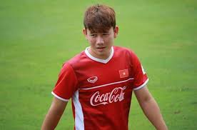 Nhiều người hâm mộ đưa ra những nhận định về sự nghiệp của anh trong tương lai. Tiá»ƒu Sá»­ Tráº§n Minh VÆ°Æ¡ng Ngoi Sao Ä'iá»ƒn Trai Va Ban Tháº¯ng Xe LÆ°á»›i Han Quá»'c