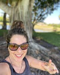 Can we agree that it's time to get outside and get our bodies moving again?  This has been a looong winter and I'm so over it. 🙋🏻‍♀️🙋🏼‍♀️🙋🏽‍♀️ I'm  visiting my dad in