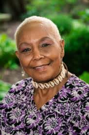 Evelena Jones's Instagram, Twitter & Facebook