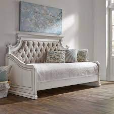 This Daybed Is A Blending Of European Traditional Design Influences Makes Magnolia Manor A Truly Unique Sty Furniture Liberty Furniture Headboard And Footboard