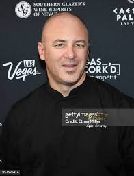 155 Kyle Cooks Stock Photos, High-Res Pictures, and Images