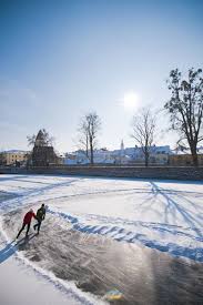 Das Muhlviertel Beim Eislaufen Entdecken Weitere Informationen Zu Winterurlaub Im Muhlviertel Unter Www Muehlvierte Osterreich Urlaub Tourismus Reiseziele