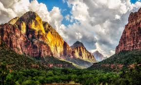 Zion National Park Utah Oc 5999x3636 Please Check The Website For More Pics Zion National Park National Parks Zion National Park Utah