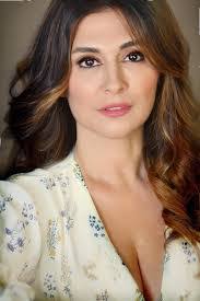 Raina Mitchell's Instagram, Twitter & Facebook