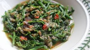 Pucuk Paku Goreng Pedas Azie Kitchen