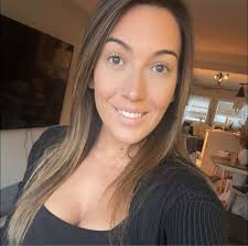 What are some local businesses and attractions to visit in Leamington and  Windsor?