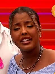 When Hannah Shaw Boards A Bus to Her Brothers Wedding