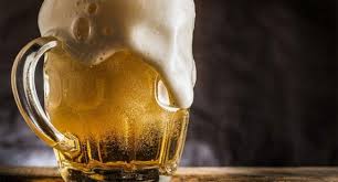 Gli esperti spiegano, infatti, che servirebbe un controllo più severo per quanto riguarda il consumo di superalcolici per produrre risultati apprezzabili (meno di una dose al giorno per gli uomini. La Birra Fa Bene O Fa Male Berla Con Regolarita Apporta Da Un Lato Dei Benefici Ma Dall Altro Puo Creare Problemi Come Fare La Scelta Giusta Birra