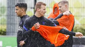 Jong oranje clinch european crown. R1x 5bzgm Z1jm
