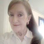 Kerry Downard's Instagram, Twitter & Facebook