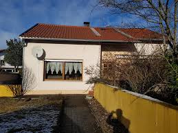 Der kauf einer immobilie sollte die haushaltskasse nicht über jahrzehnte belasten, fehlinvestitionen kann man da kaum ignorieren. Haus Zum Verkauf Isarstrasse 3 83308 Traunstein Kreis Trostberg Mapio Net