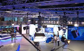 Visually Speaking Flat Vs Flattering In Television Lighting Design Newscaststudio