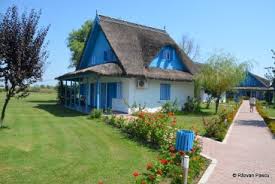 **** pentru oferta reducere 1 mai 2019 in delta dunarii. Vacanta In Delta Dunarii Complexul Cormoran Din Uzlina Razvan Pascu