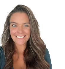 On today's episode of Not Your Average CEO Lifeline, we speak with Paige  Risley and Beth Moffatt the co-founders of We Recruit Well. It's easy to  find candidates, but it's challenging to