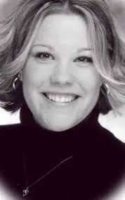 Laura Senger's Instagram, Twitter & Facebook