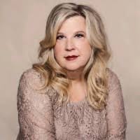 Sheryl Casey's Instagram, Twitter & Facebook