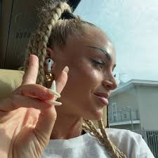 You have to be possessed with the dream🖤