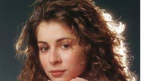 Ariane Quatrefages : Biographie et actualités