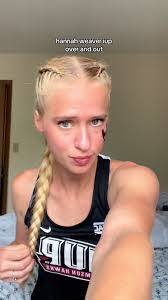 Hannah Chappelear's Instagram, Twitter & Facebook