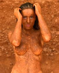 Claudia Molina, la hija mayor de Ana y los Siete en sus secuencias más  eróticas | JaqueMateAteos