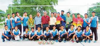 Pada 2009, sekolah menengah kebangsaan serting hilir memiliki 555 pelajar lelaki dan 609 pelajar perempuan, menjadikan jumlah keseluruhan murid seramai 1164 orang. Syabas Lb Hornets Harian Metro