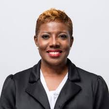 Amber Everett's Instagram, Twitter & Facebook