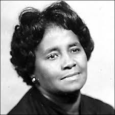 Dena Hardin's Instagram, Twitter & Facebook