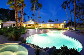 Palm Springs Vacation Rentals Romantic Luxurious View Of Pool And Spa Looking To Home At Palm Springs Vacation Rentals Vacation Home Rentals Vacation Rental