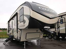 Longhorn rentals suggests you rent a 1 ton pick up truck. Can You Tow A Fifth Wheel Rv With A Half Ton Pickup Truck Camping World