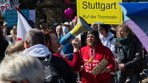Es werden tausende menschen jeglicher. Foic1u7k4afr2m