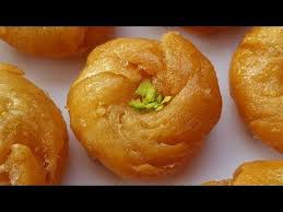 Even now, during special occasions people prefer eating their food in the traditional style. 18 Bombay Sweets Ideas Indian Desserts Indian Food Recipes Sweets