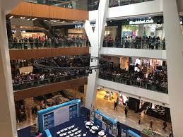 Welcome to r/apple, the unofficial community for apple news, rumors, and discussions. Apple Reseller In Malaysia Forced To Cancel 50 Iphone Sale When Thousands Of People Showed Up Gsmarena Com News