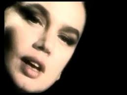Sezen Aksu Masum Degiliz Orjinal Video Klip Turkish Pop Music Film Pop Music
