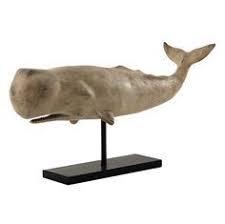 Statue Cachalot En Resine L 77 Cm Arnold Maisons Du Monde Cachalot Statue Poisson En Bois