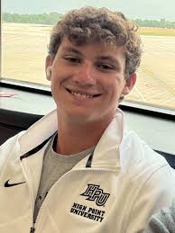 Hi!!! My name is Zoe Geiger. I'm from Ankeny, Iowa. I am 100% committed to  Iowa and plan