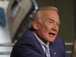 Attorney drops out of Buzz Aldrin's case against family