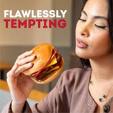 Did you know that our classic “The Dave” burger is named after our founder  and Wendy's father Dave Thomas? هل تعلمون أن البرغر "ذا دايف" سمّي على إسم  مؤسسنا دايف توماس؟