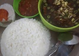 Kumpulan berbagai gambar dan foto makanan untuk dijadikan wallpaper, disimpan atau dibagikan ke teman. Resep Nasi Rawon Daging Sapi Komplit Yang Lezat Resep Masakan Khas Indonesia