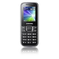 Yezz Ritmo YZ400 vs. Samsung E1230 ...