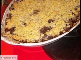 Crumble De Chef Lignac Au Chocolat Et Aux Poires Recettes Recette En 2020 Poire Recette Recette Crumble Crumble Pomme Poire Chocolat