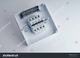 Fuses protect your car from electrical short circuits and power overloads that can damage equipment or start a fire. Small Electrical Fuse Box Wiring Diagram Direct Doubt Captain Doubt Captain Siciliabeb It