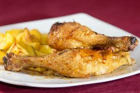 Ogni 10 minuti dovrete spennellare la superficie delle cosce e rigirare a metà cottura 14. Cosce Di Pollo Con Patate Al Forno Foto Di Da Bastian Marostica Tripadvisor