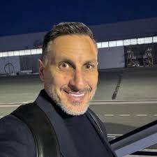 cesar magdaleno (@cesat386)